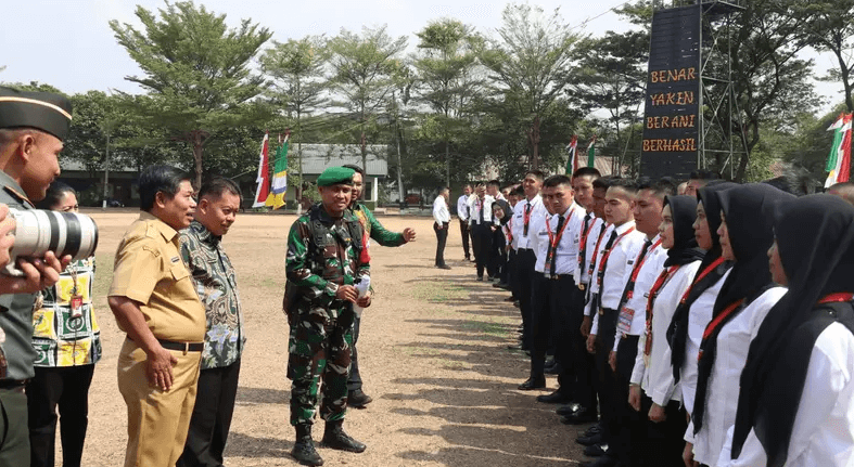 Pengabdian tulus menjadi kunci untuk diterima dan membawa perubahan positif di tengah masyarakat pelosok.
